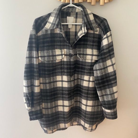 H&M plaid shacket - Picture 3 of 4
